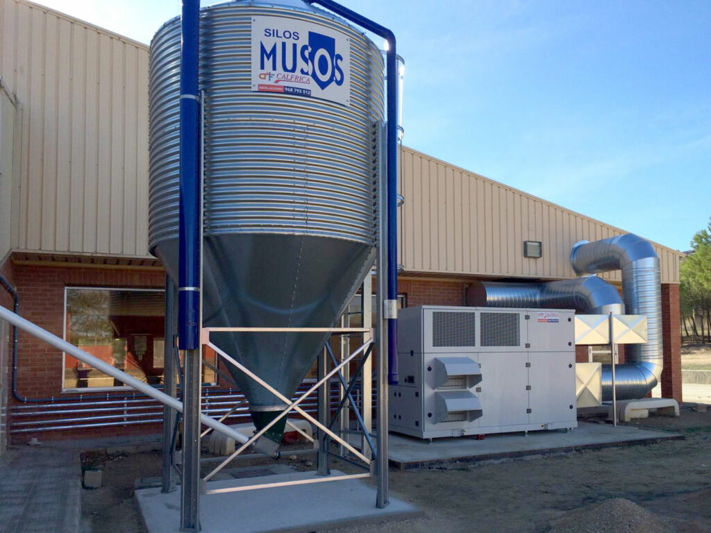 Proyecto industrial, paneles solares y más instalaciones calfrica.